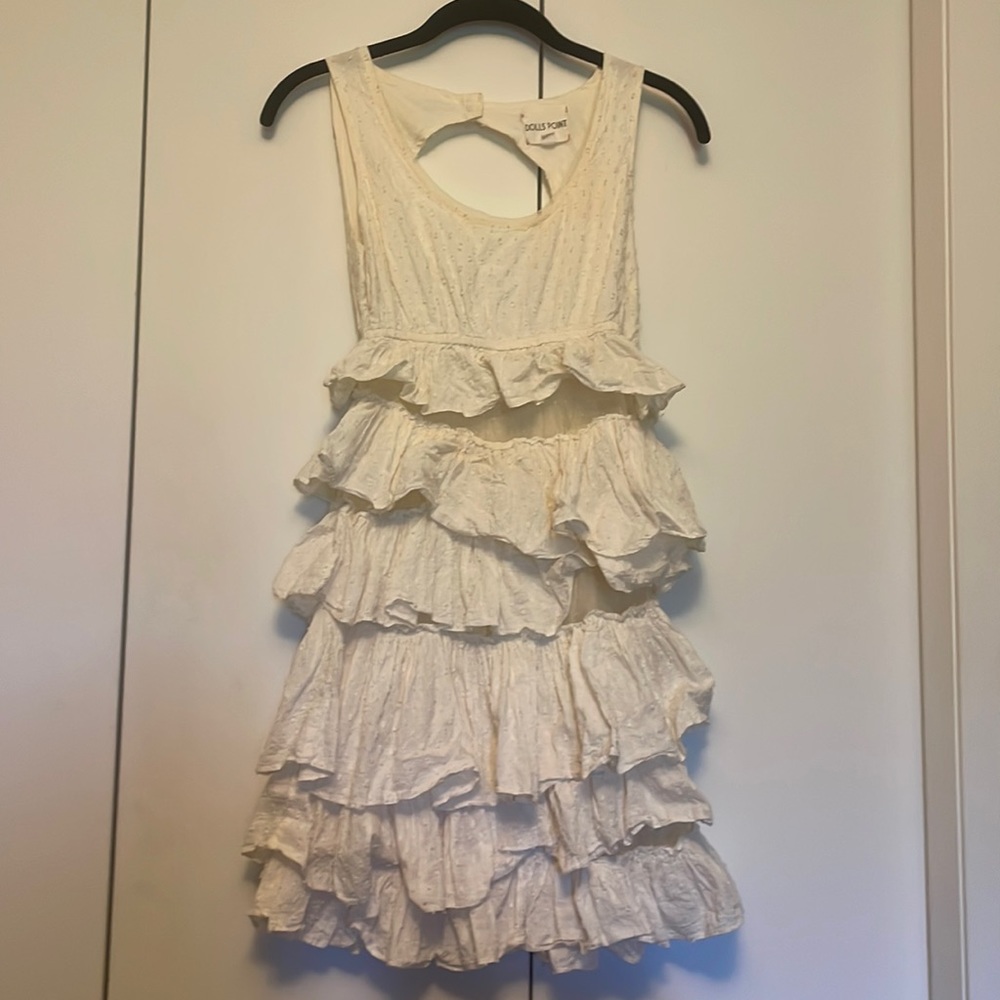 Dolls point dress ruffle
